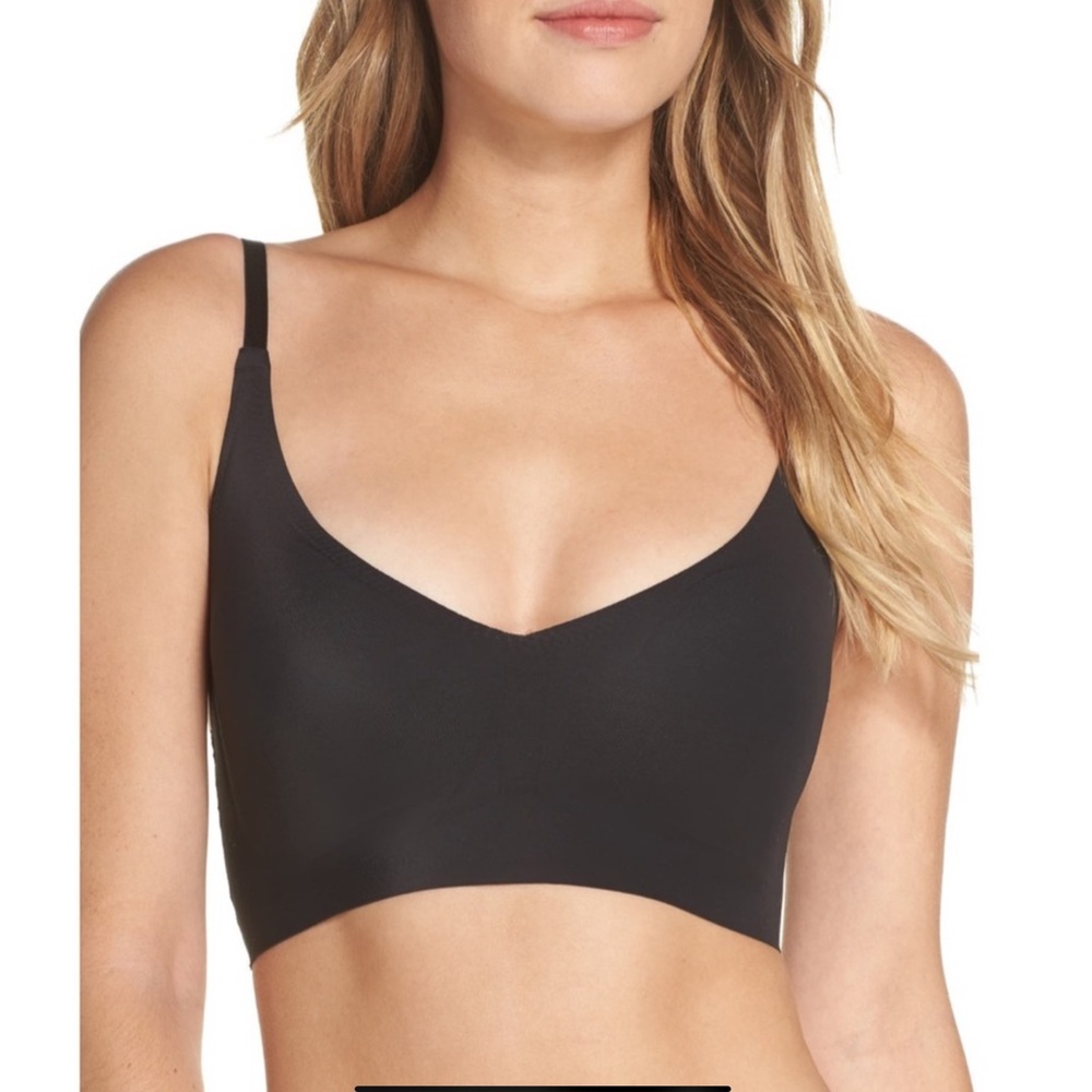 TRUE & CO. True Body Triangle Convertible Strap Bralette